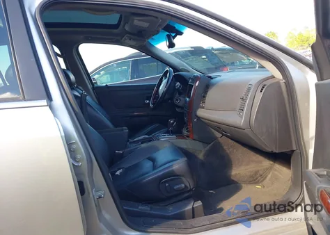 2004 Cadillac Srx V8 z USA, uszkodzony, nr VIN 1GYEE63A640147258